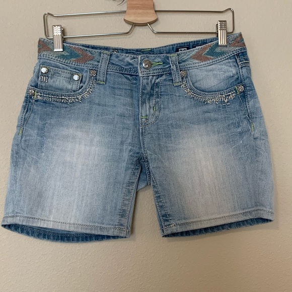 Miss Me Pants - Miss me jeans shorts .Sz 28